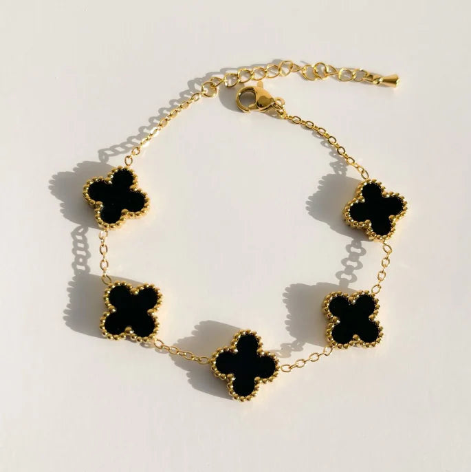 ﻿STYLE SHYLE  Midnight Clover Regular priceRs.1,500.00 PKR  Sold out
