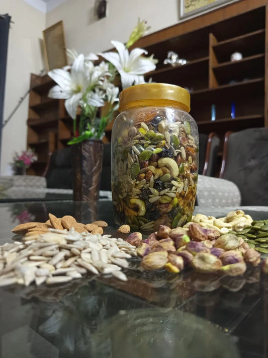 ﻿STYLE SHYLE  Honey With Nuts & Seeds